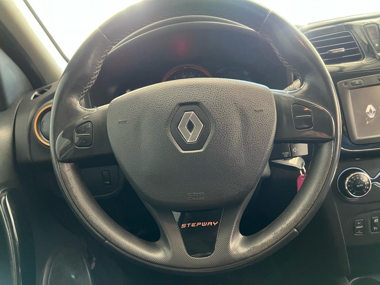 Renault Sandero Usado Financiado en Córdoba, deRuedas