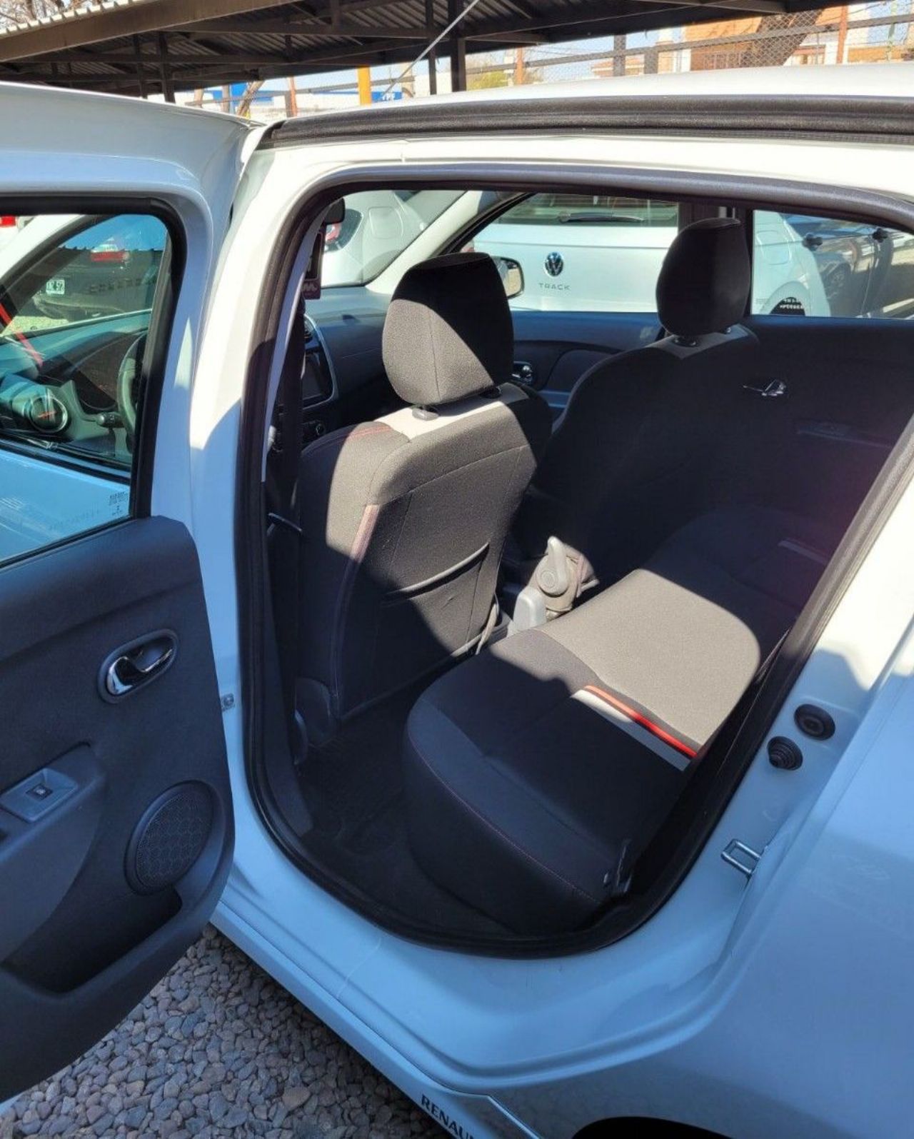 Renault Sandero Usado Financiado en Córdoba, deRuedas