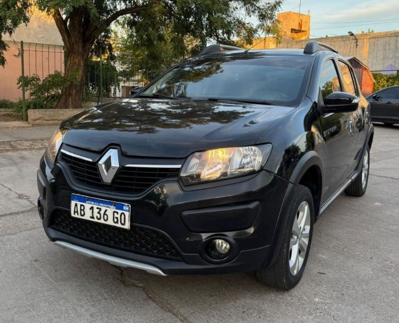 Renault Sandero Usado Financiado en Mendoza, deRuedas