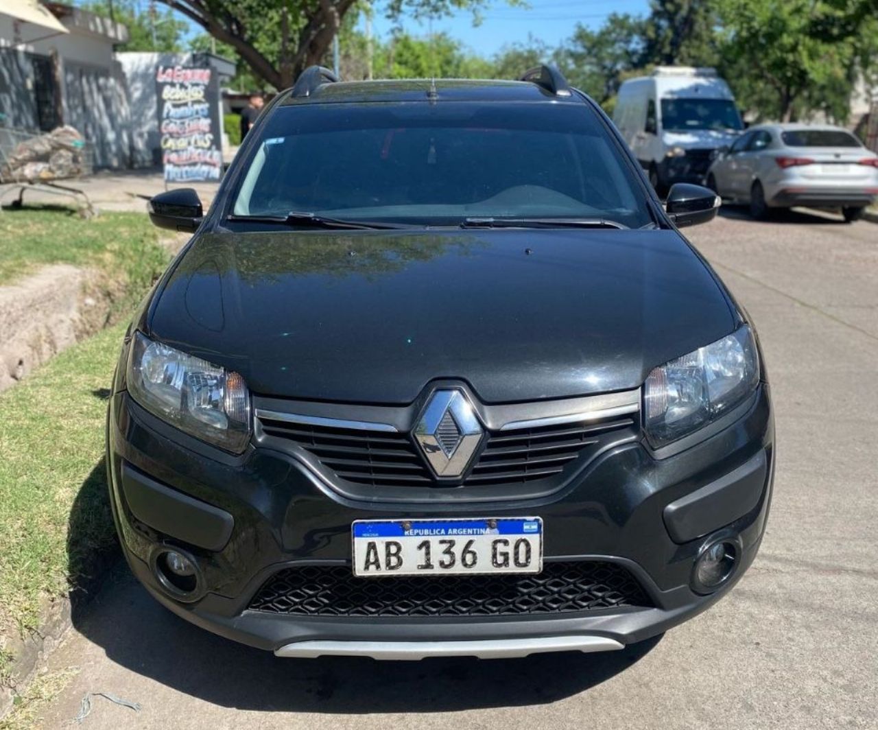 Renault Sandero Usado Financiado en Mendoza, deRuedas