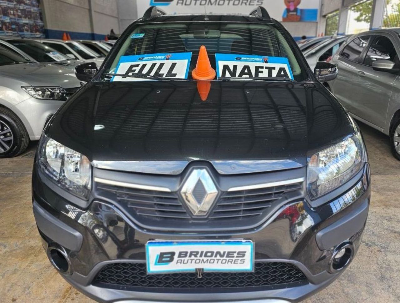 Renault Sandero Usado en Mendoza, deRuedas