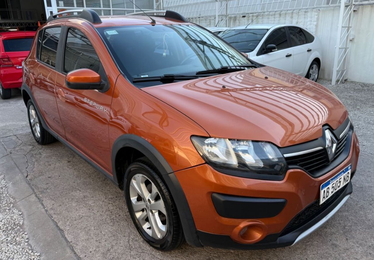 Renault Sandero Usado en San Luis, deRuedas
