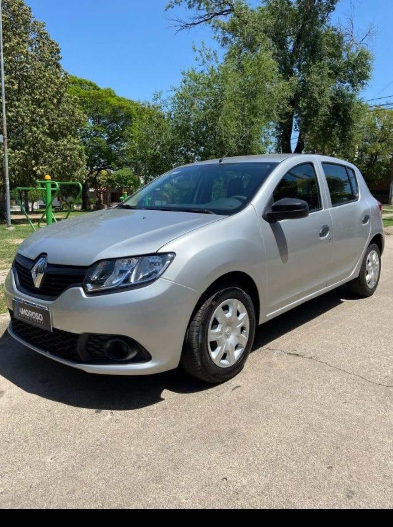 Renault Sandero Usado Financiado en Córdoba, deRuedas