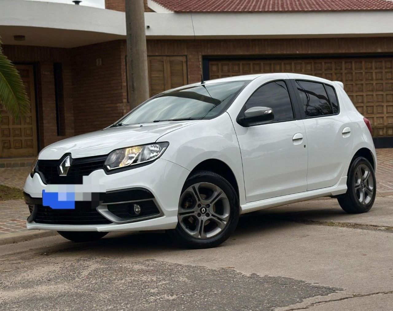 Renault Sandero Usado Financiado en Córdoba, deRuedas