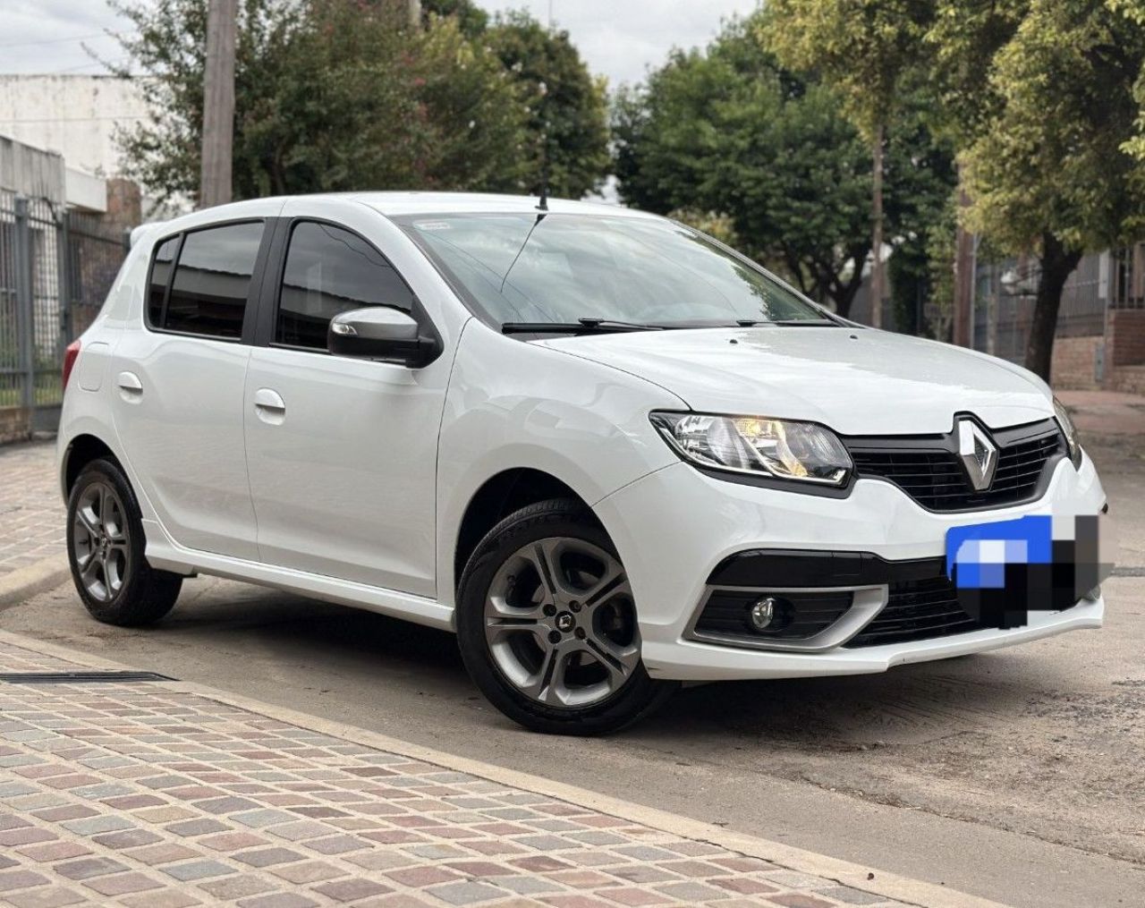 Renault Sandero Usado Financiado en Córdoba, deRuedas