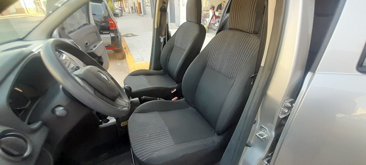 Renault Sandero Usado Financiado en Córdoba, deRuedas