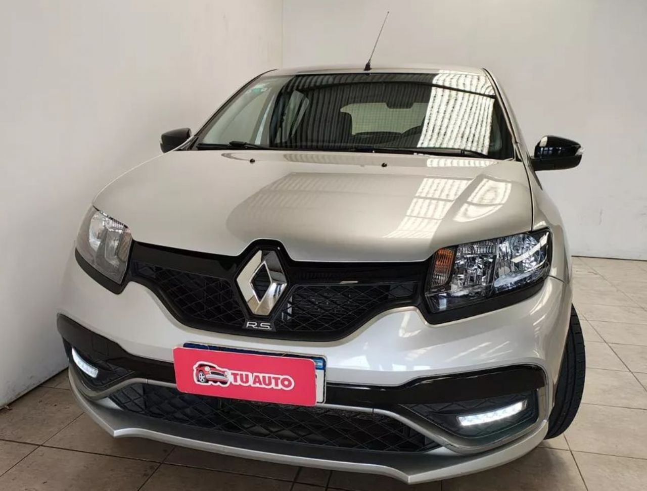 Renault Sandero Usado en Córdoba, deRuedas