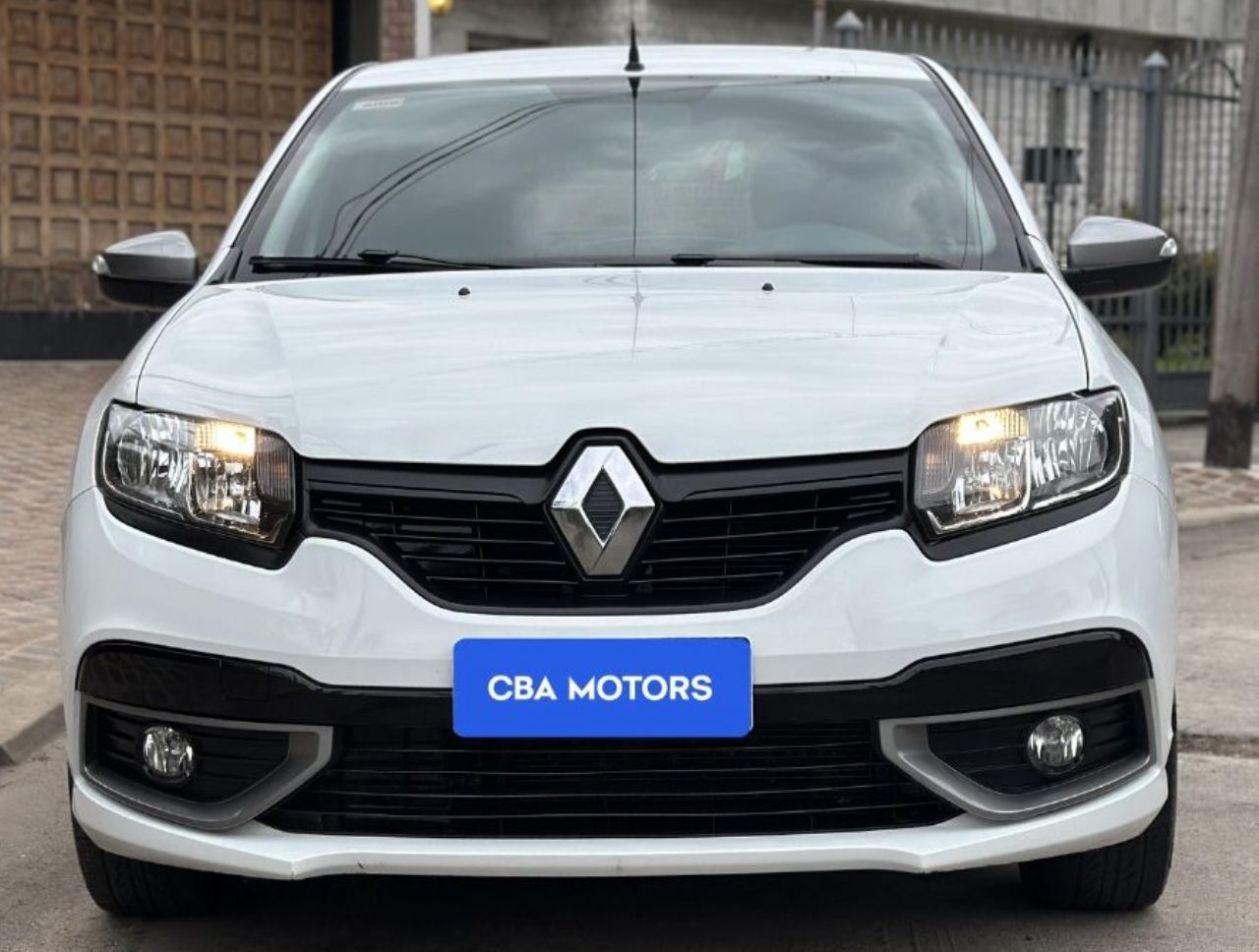 Renault Sandero Usado Financiado en Córdoba, deRuedas