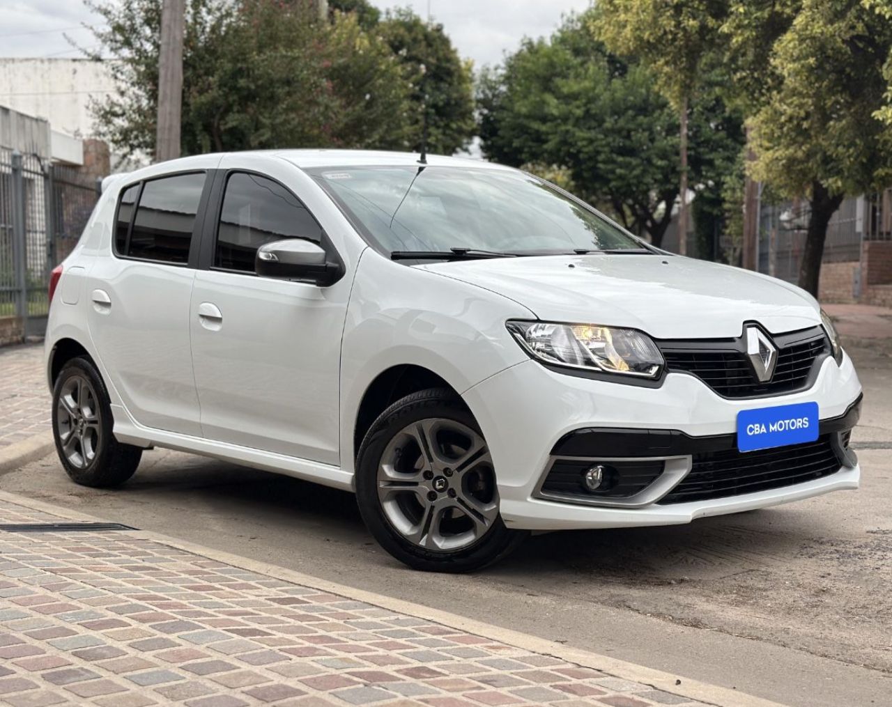 Renault Sandero Usado Financiado en Córdoba, deRuedas