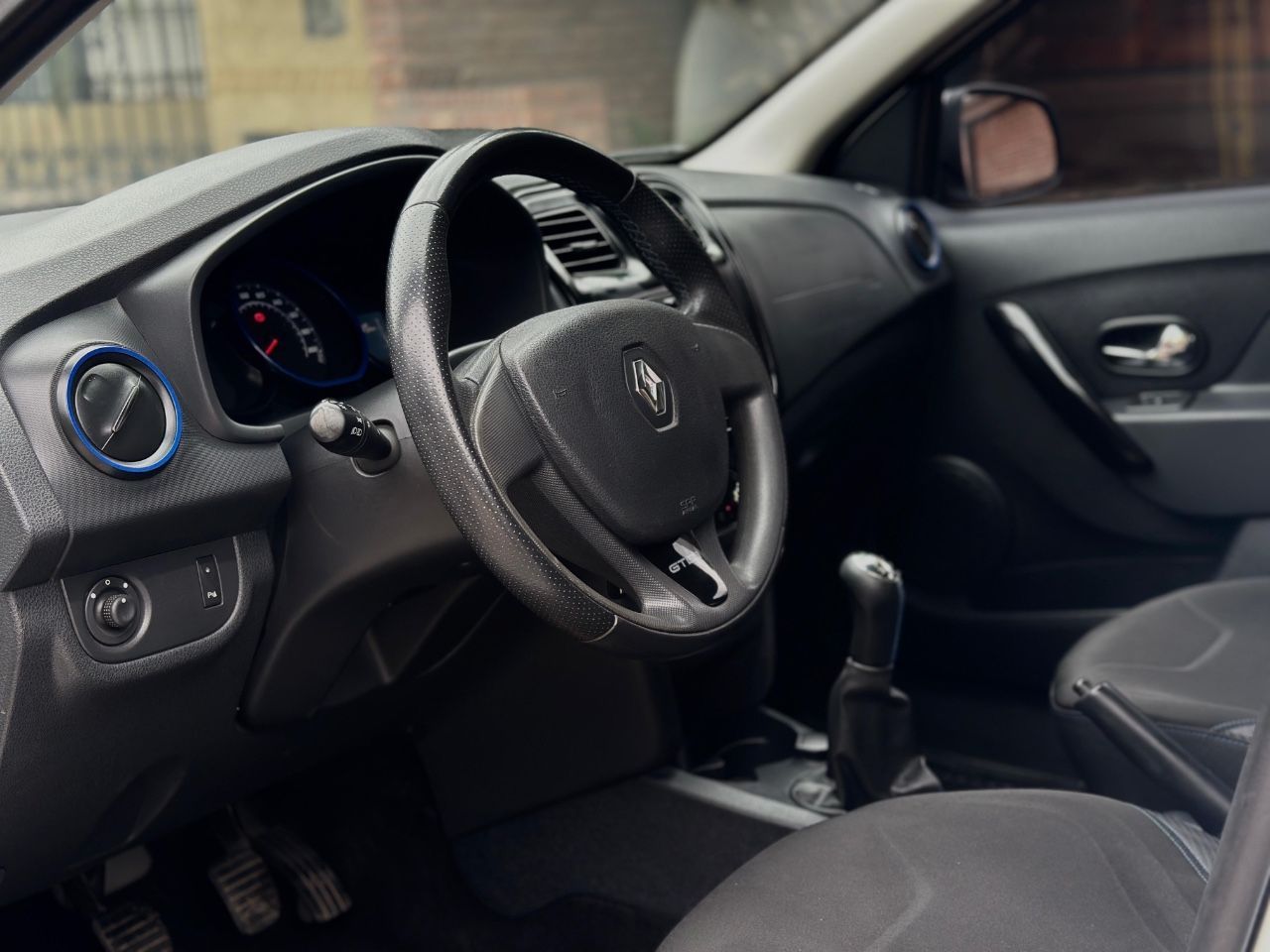 Renault Sandero Usado Financiado en Córdoba, deRuedas