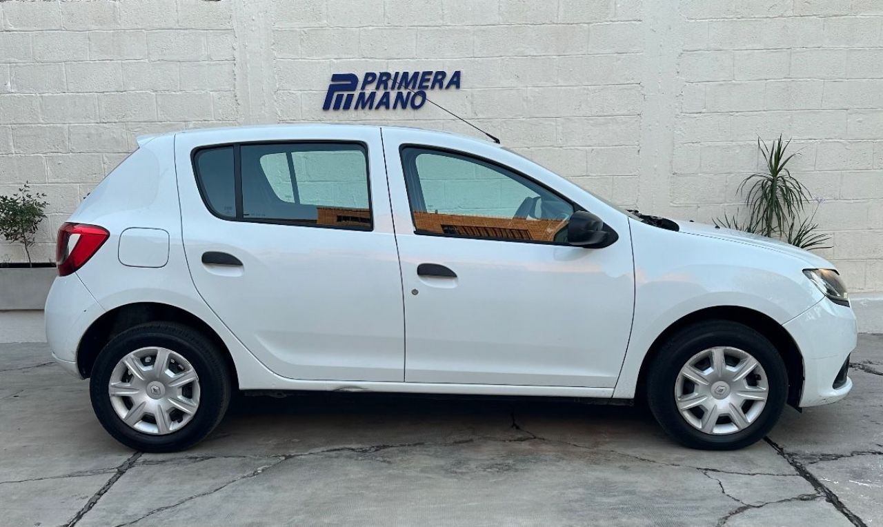 Renault Sandero Usado en San Juan, deRuedas