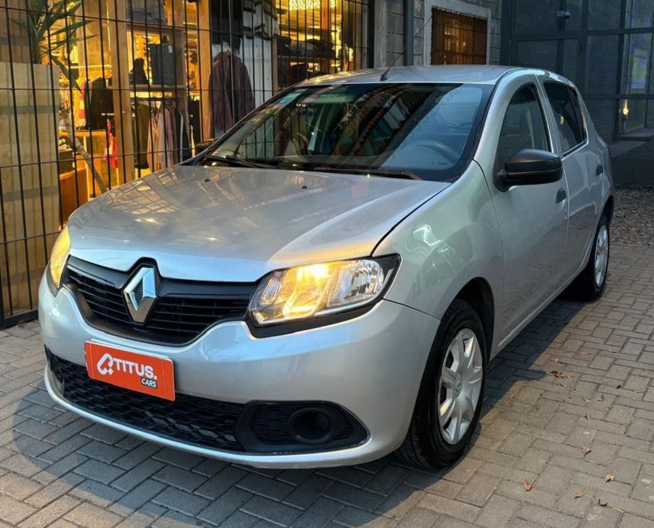 Renault Sandero Usado Financiado en Córdoba, deRuedas