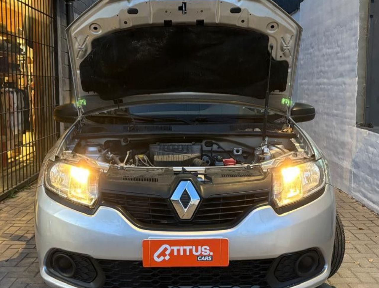 Renault Sandero Usado Financiado en Córdoba, deRuedas