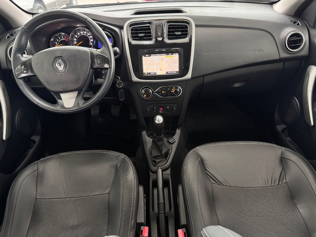Renault Sandero Usado Financiado en Córdoba, deRuedas