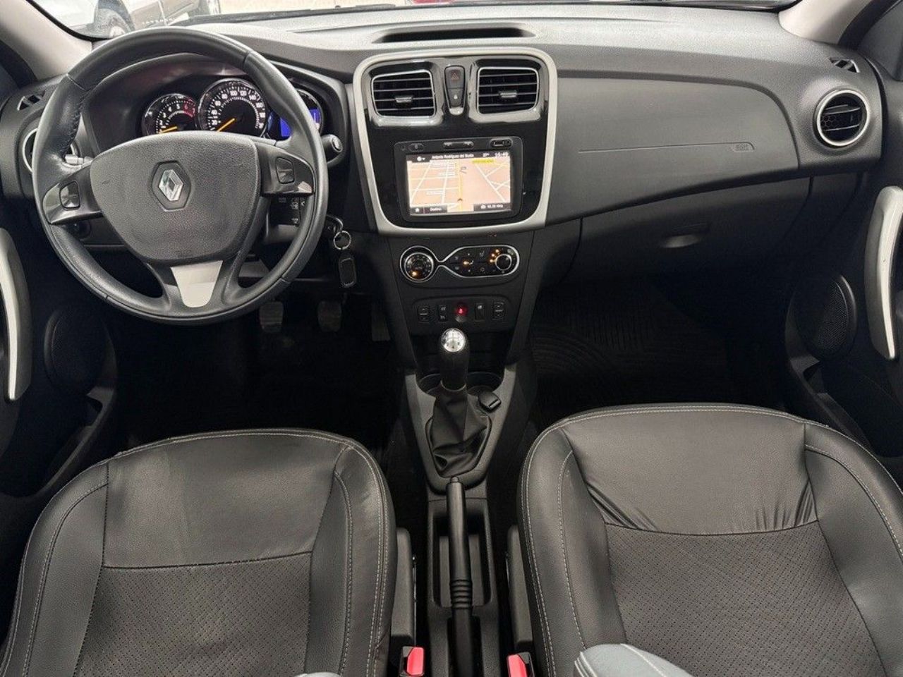 Renault Sandero Usado Financiado en Córdoba, deRuedas