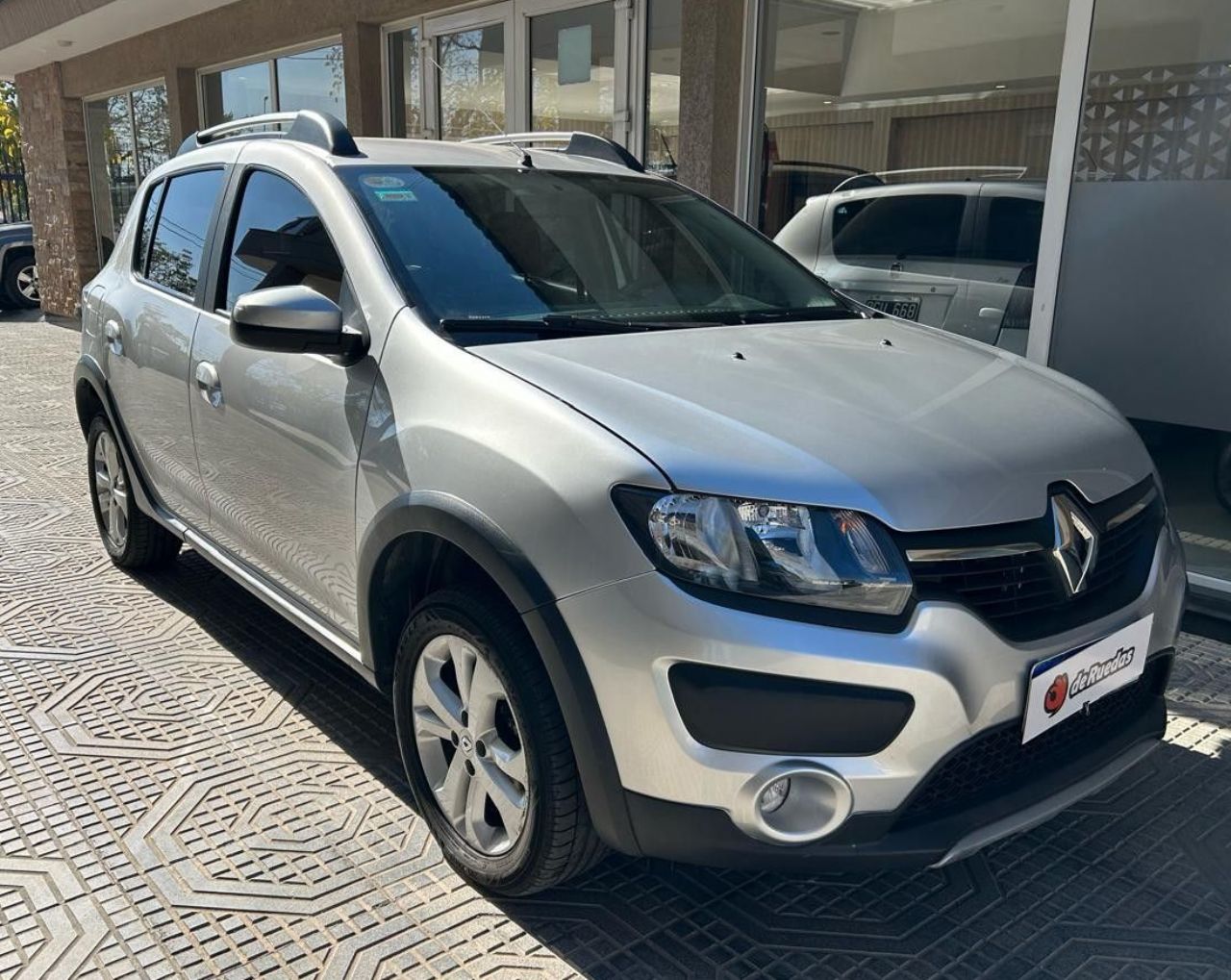 Renault Sandero Usado Financiado en Mendoza, deRuedas