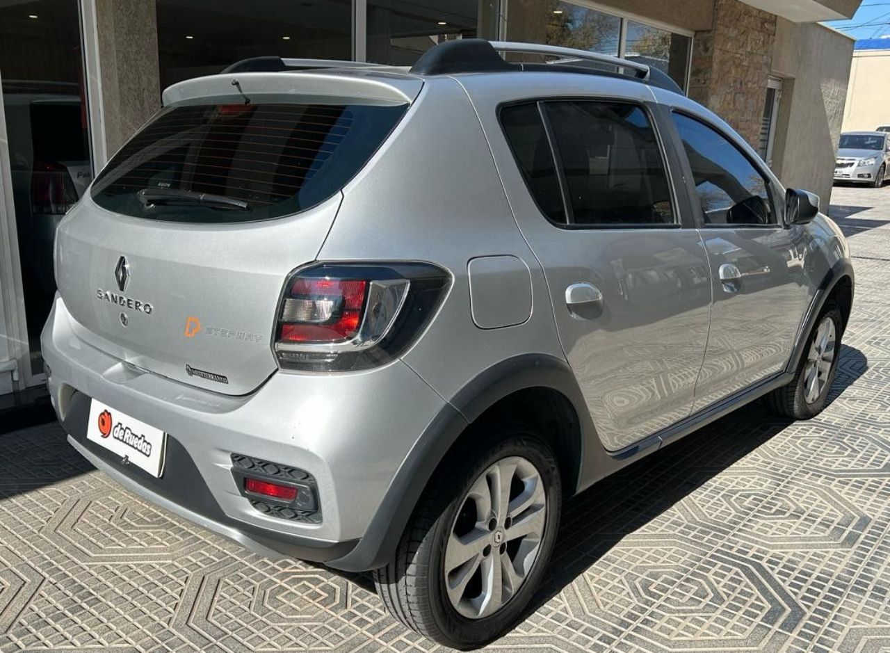 Renault Sandero Usado Financiado en Mendoza, deRuedas