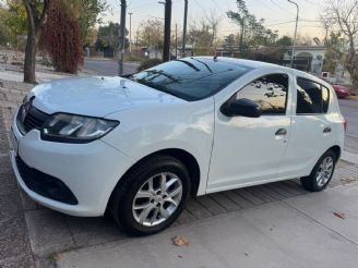Renault Sandero Usado en Mendoza