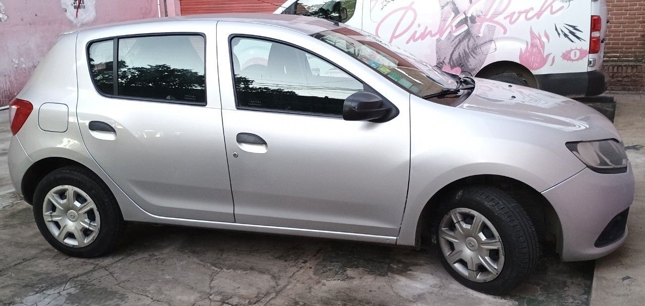 Renault Sandero Usado en Buenos Aires, deRuedas