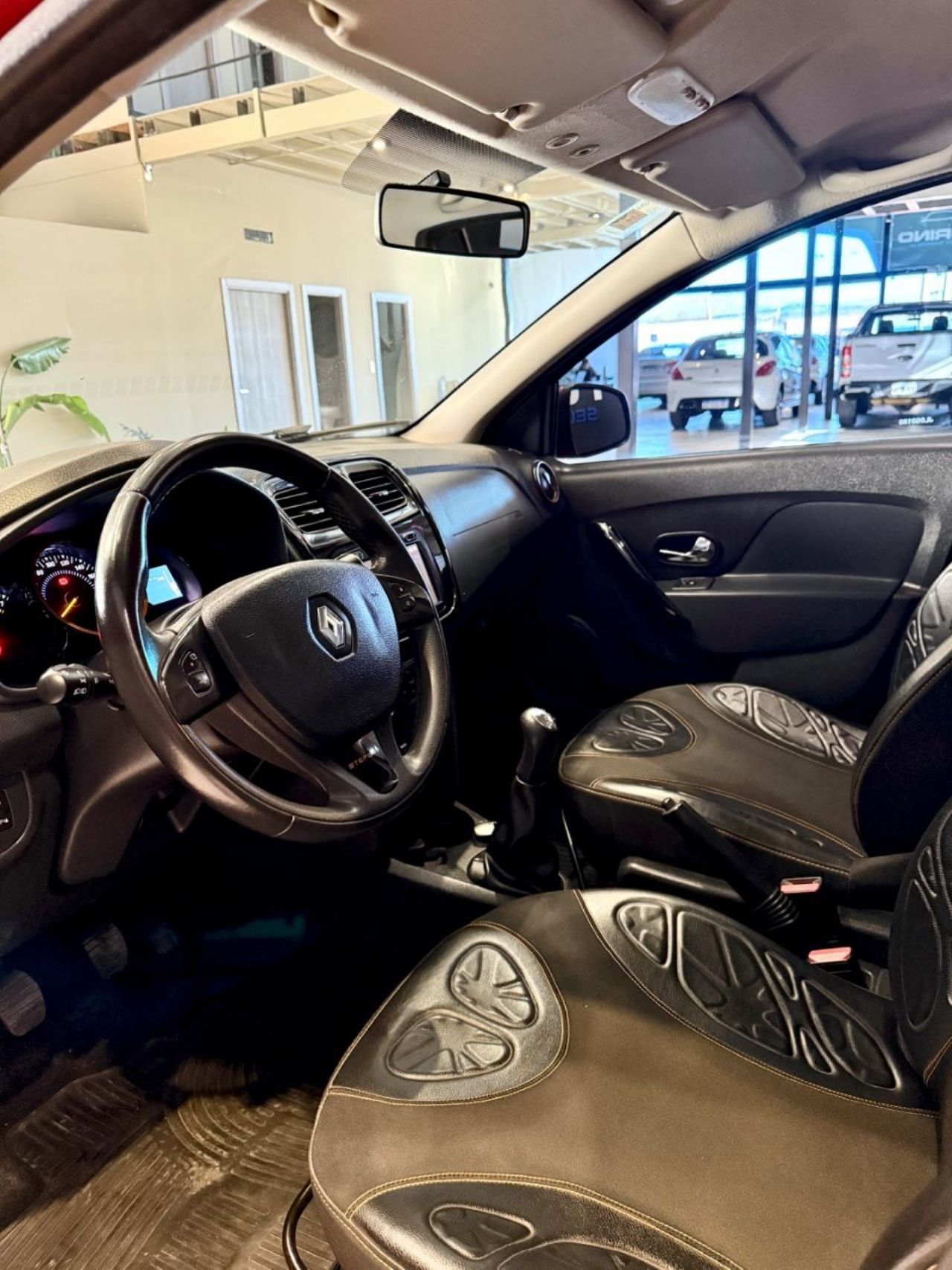 Renault Sandero Usado Financiado en Córdoba, deRuedas