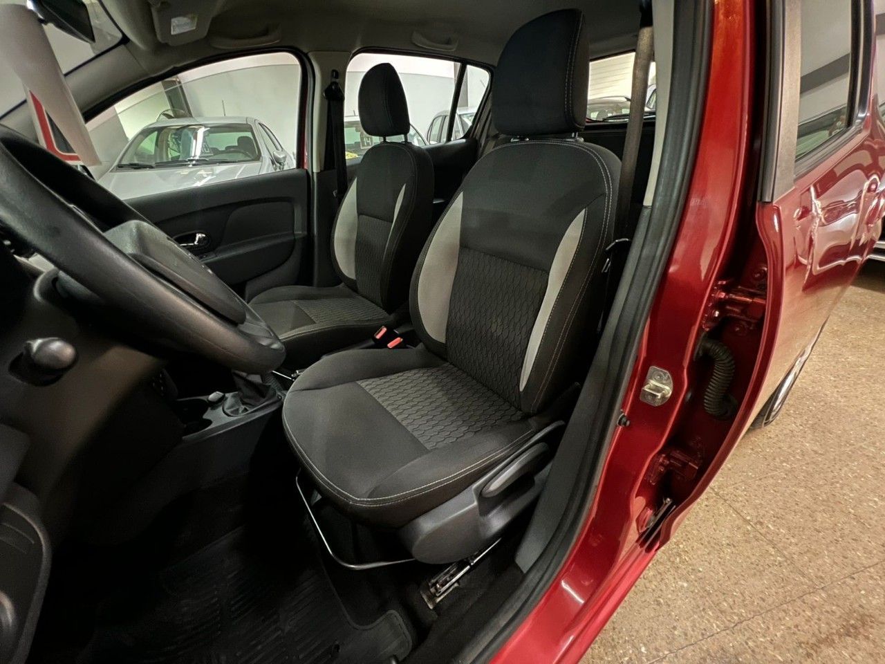Renault Sandero Usado Financiado en Córdoba, deRuedas