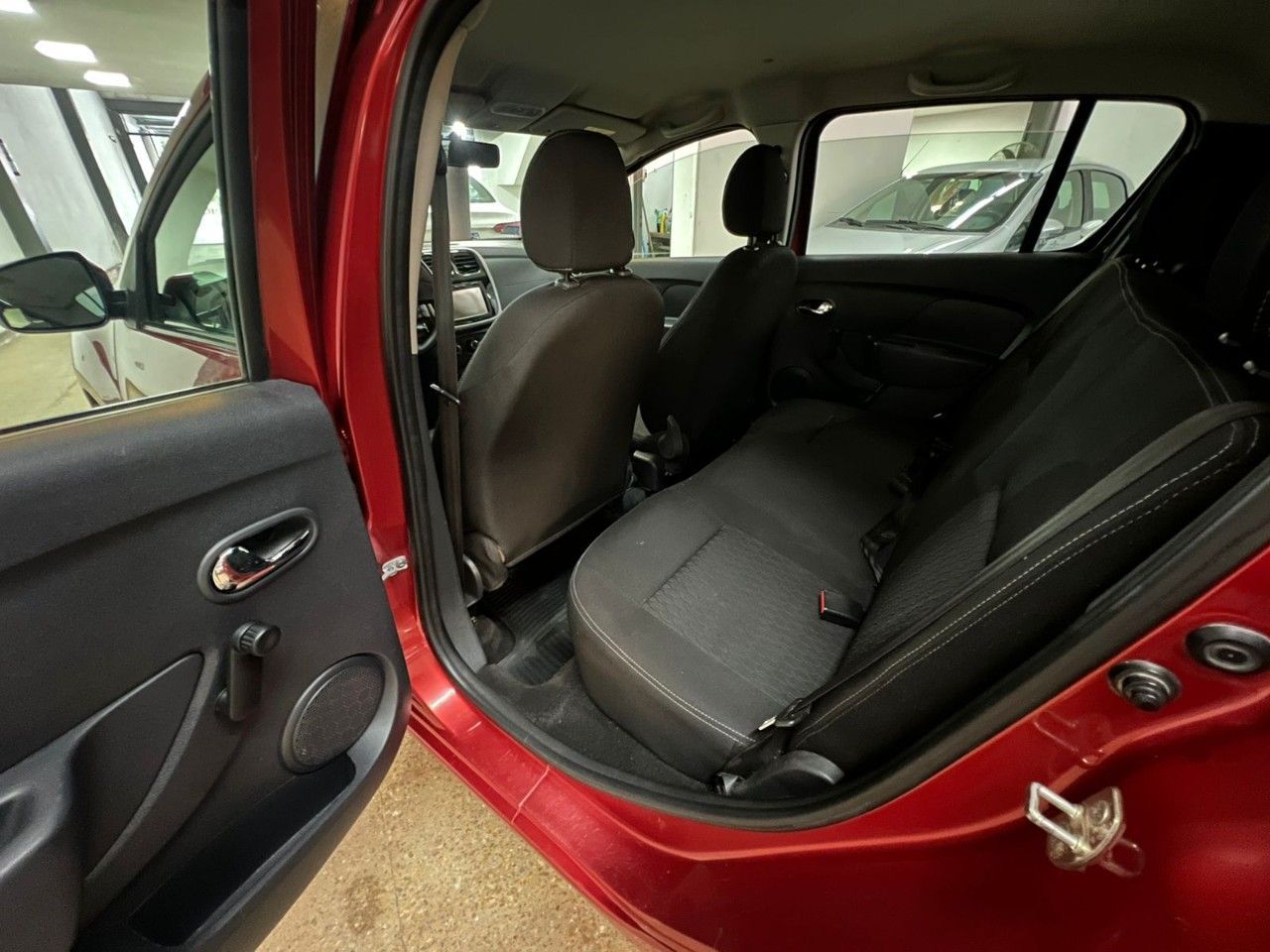 Renault Sandero Usado Financiado en Córdoba, deRuedas