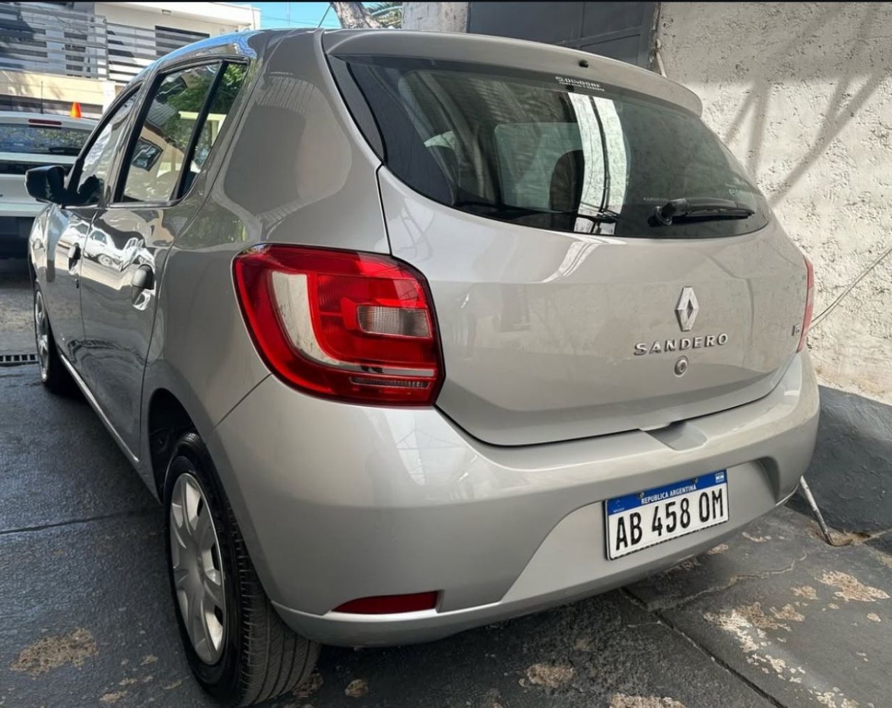 Renault Sandero Usado Financiado en Mendoza, deRuedas
