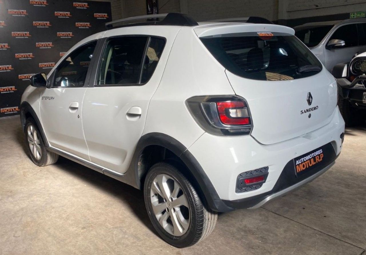 Renault Sandero Usado en Mendoza, deRuedas
