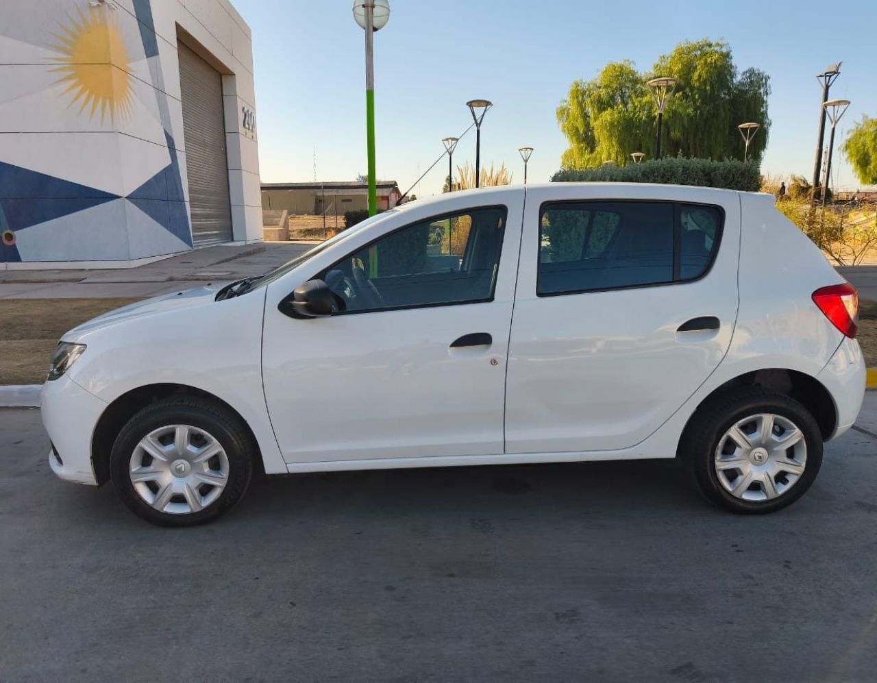 Renault Sandero Usado en Mendoza, deRuedas