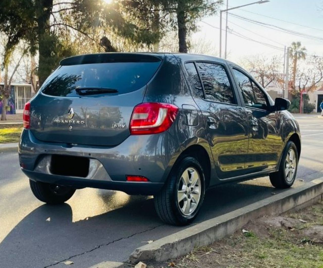 Renault Sandero Usado Financiado en Mendoza, deRuedas
