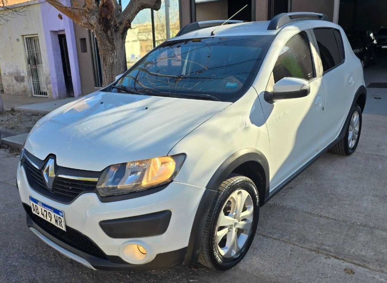 Renault Sandero Usado Financiado en Mendoza, deRuedas