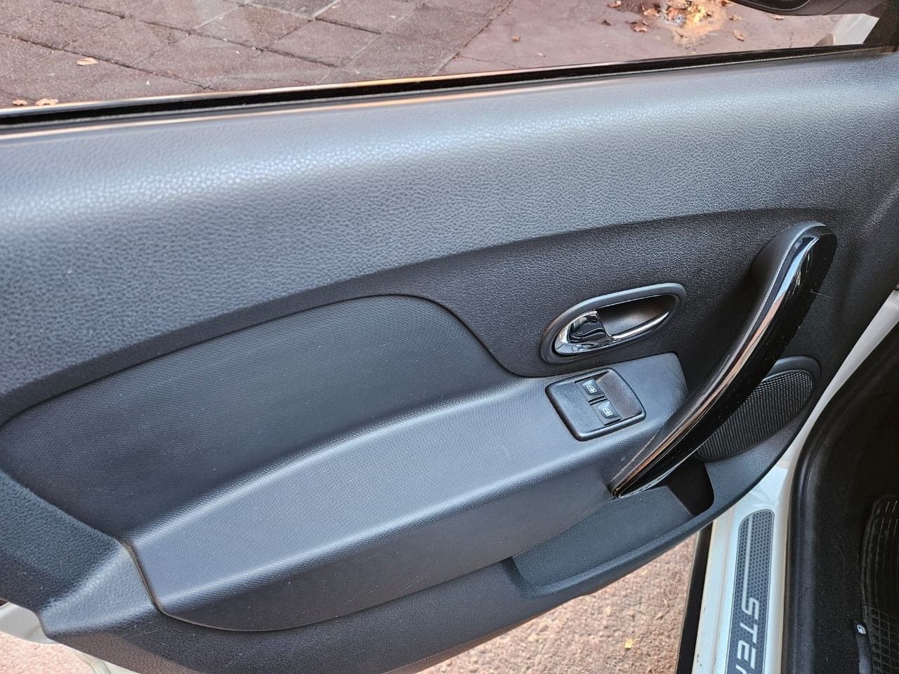 Renault Sandero Usado en Mendoza, deRuedas