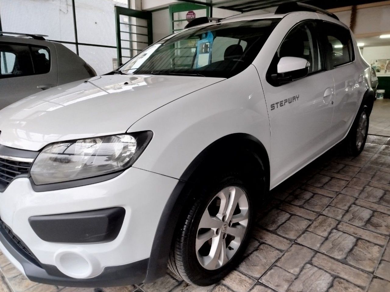 Renault Sandero Usado Financiado en Córdoba, deRuedas
