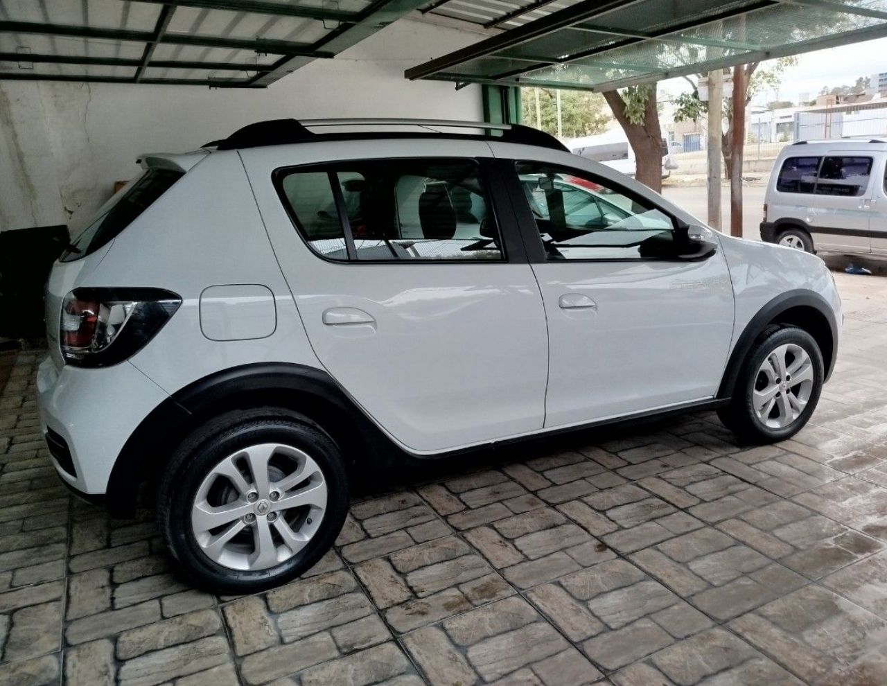 Renault Sandero Usado Financiado en Córdoba, deRuedas