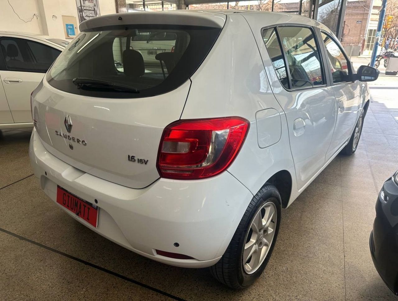Renault Sandero Usado Financiado en Mendoza, deRuedas