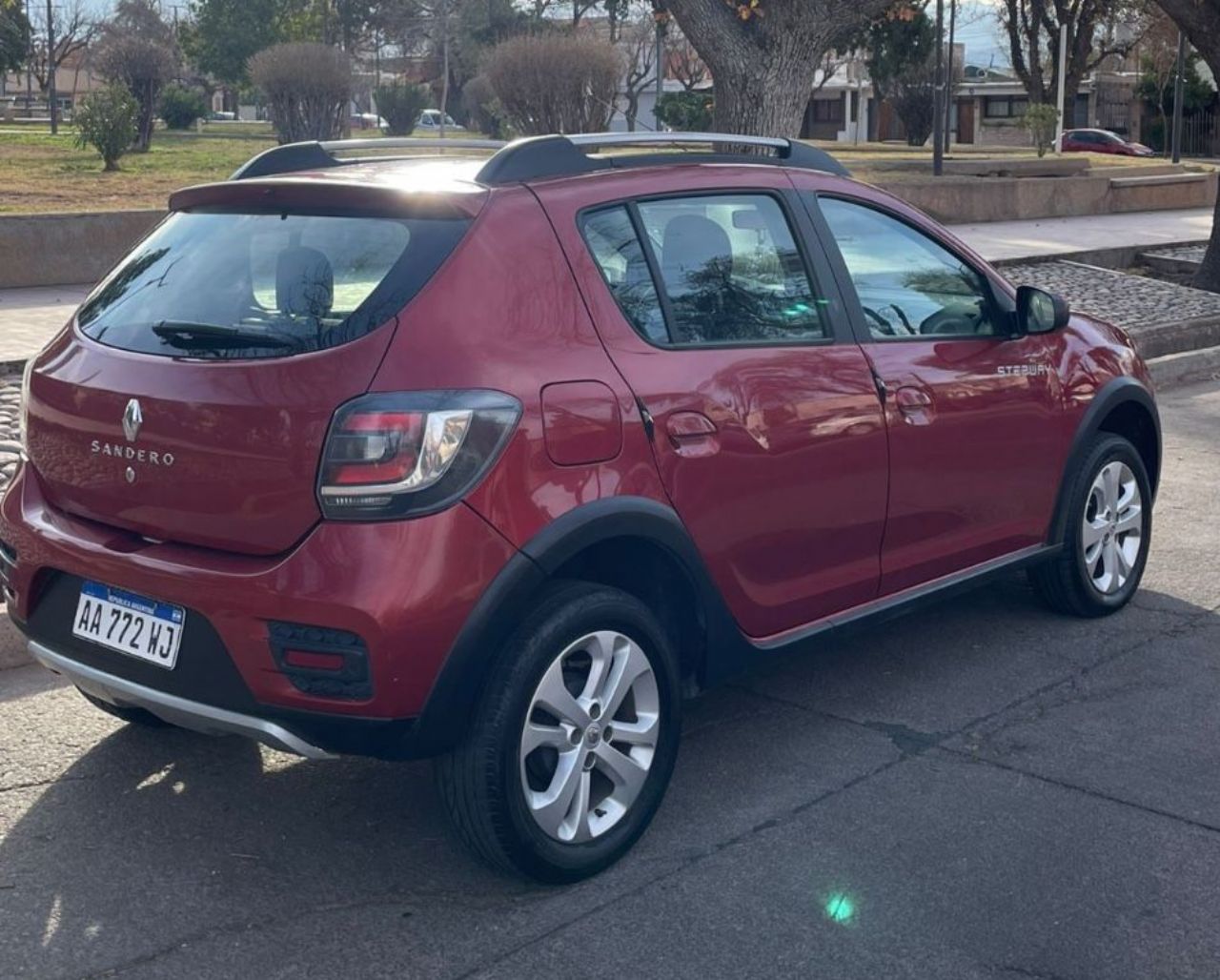 Renault Sandero Usado Financiado en Mendoza, deRuedas