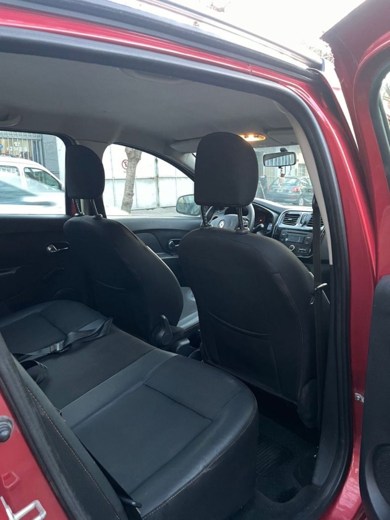 Renault Sandero Usado Financiado en Mendoza, deRuedas