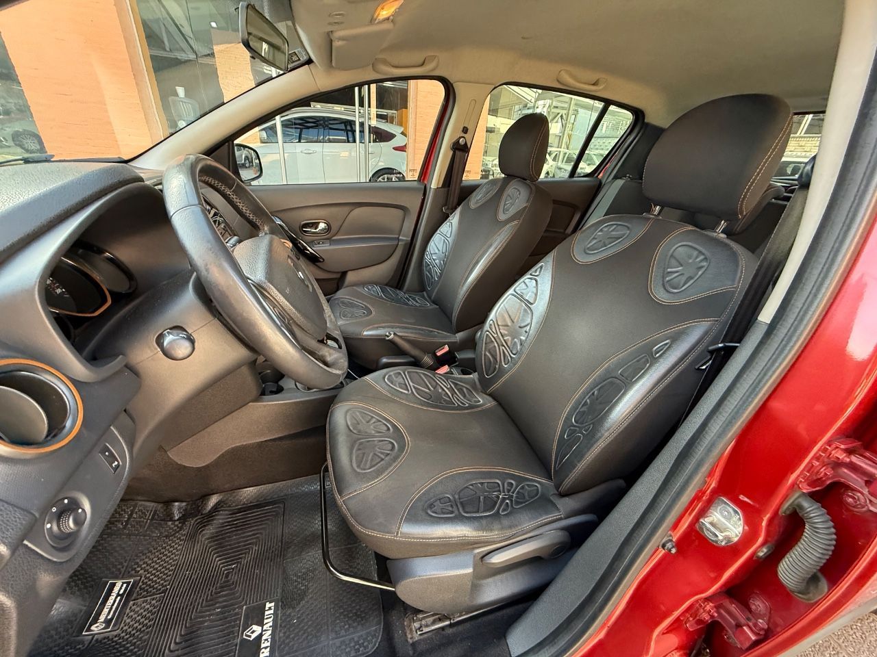 Renault Sandero Usado Financiado en Mendoza, deRuedas