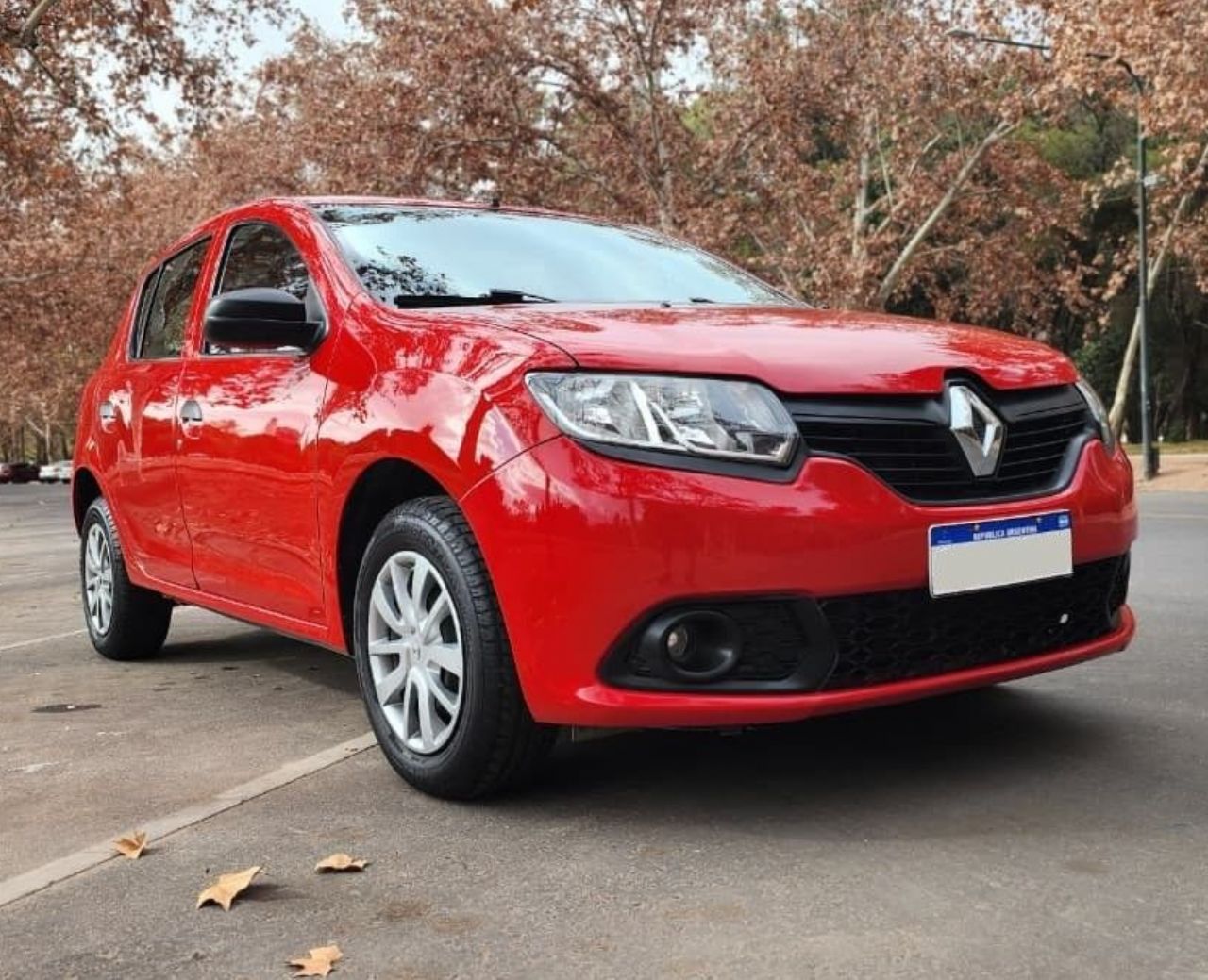 Renault Sandero Usado Financiado en Mendoza, deRuedas