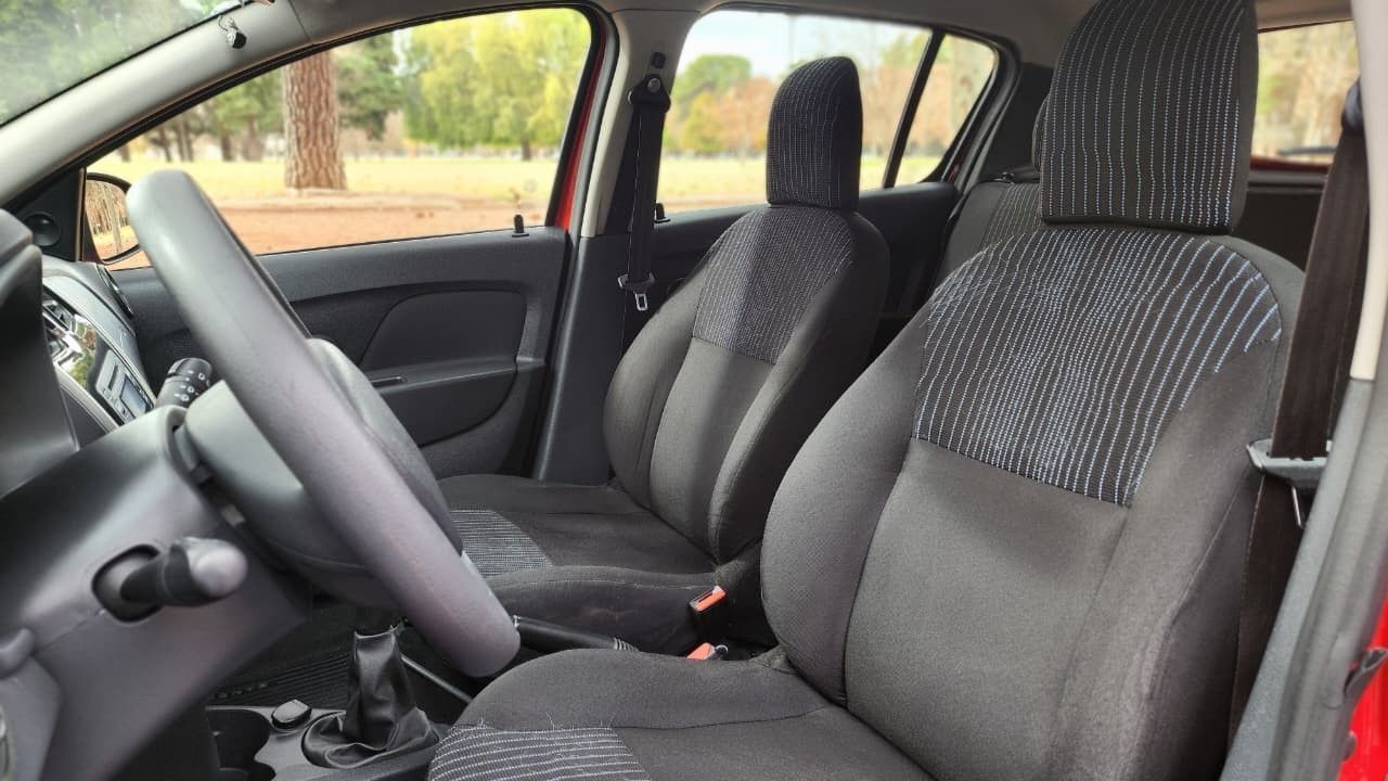 Renault Sandero Usado Financiado en Mendoza, deRuedas