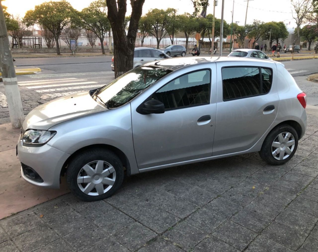 Renault Sandero Usado en Salta, deRuedas