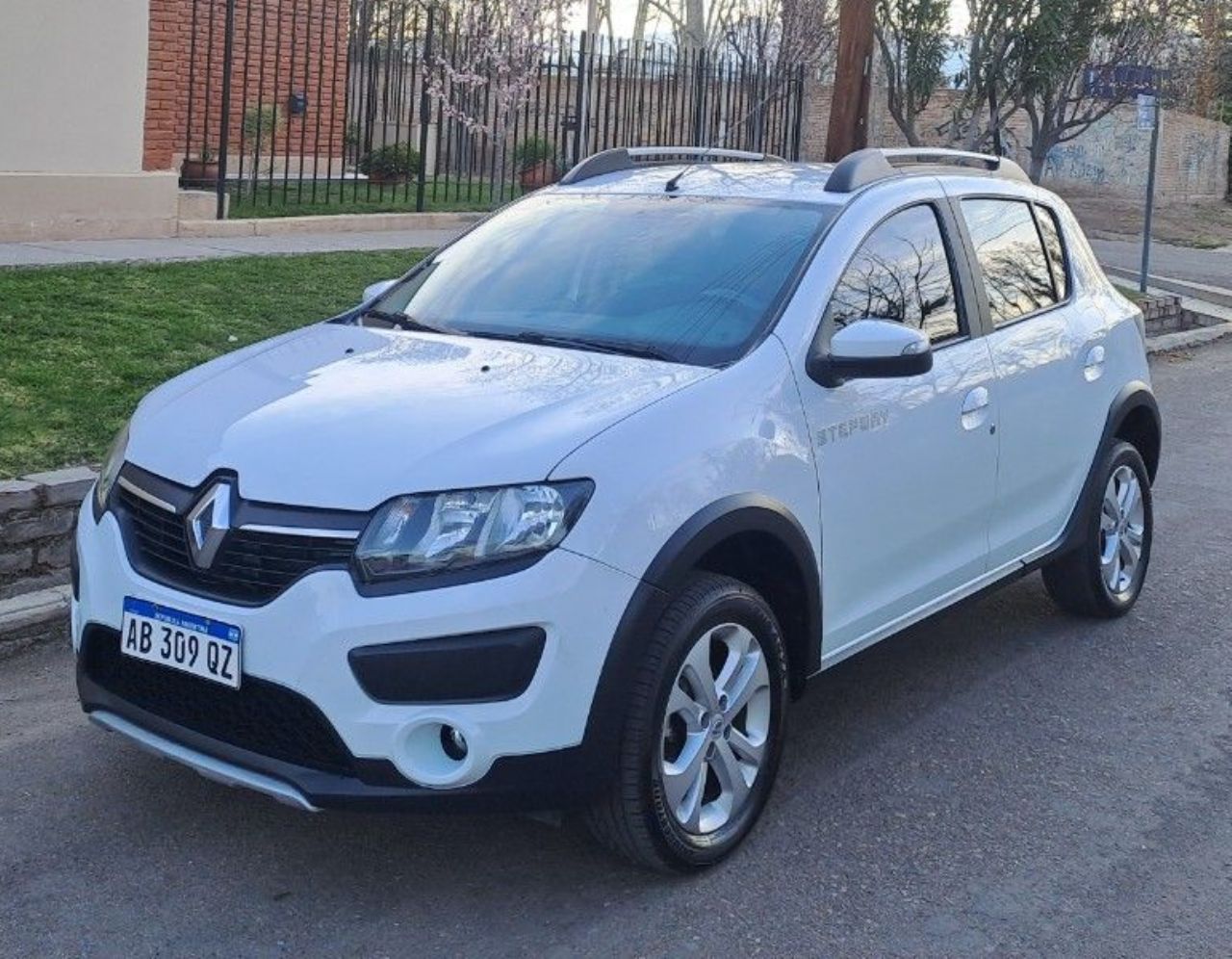 Renault Sandero Usado en Mendoza, deRuedas