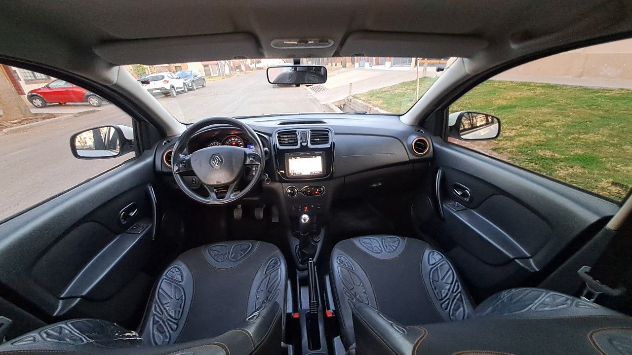 Renault Sandero Usado en Mendoza, deRuedas