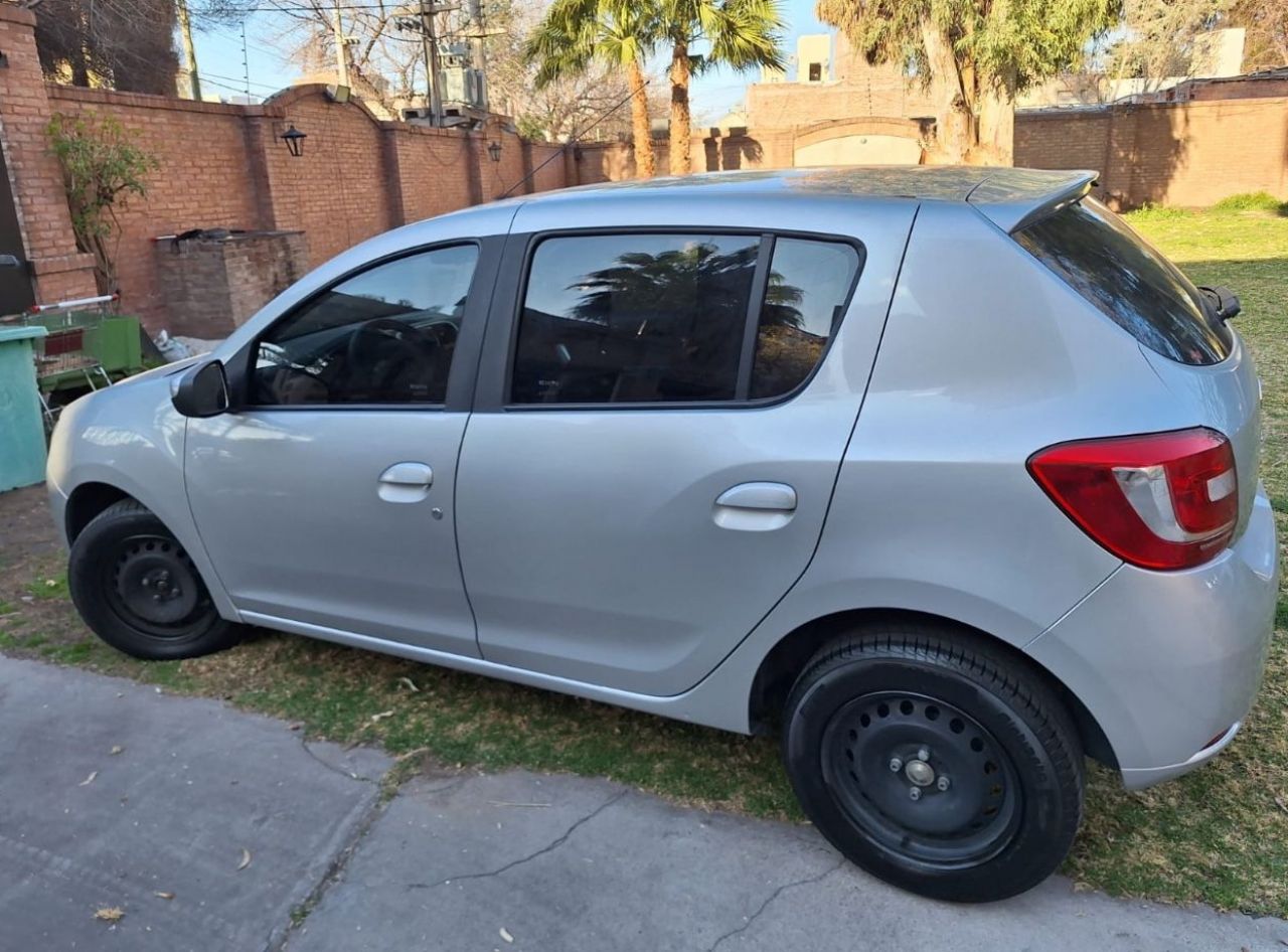 Renault Sandero Usado en Mendoza, deRuedas