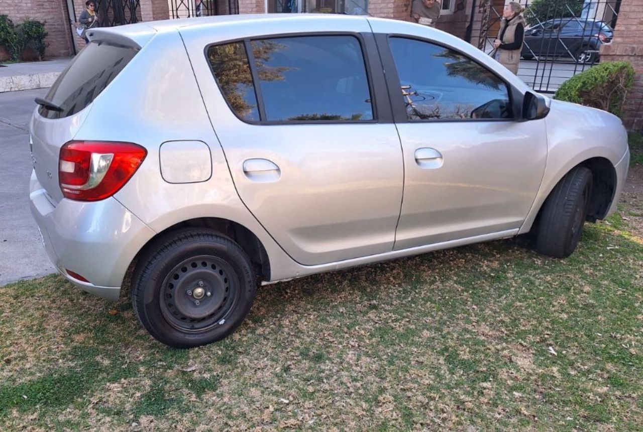 Renault Sandero Usado en Mendoza, deRuedas