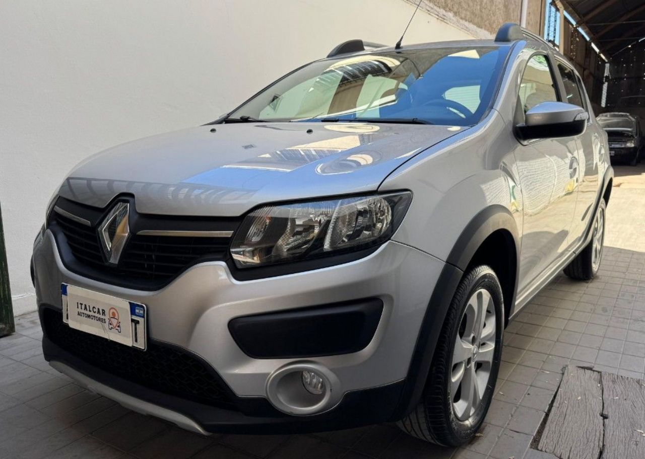 Renault Sandero Usado Financiado en Mendoza, deRuedas
