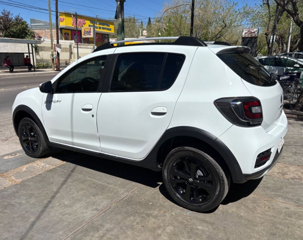 Renault Sandero Usado Financiado en Mendoza, deRuedas