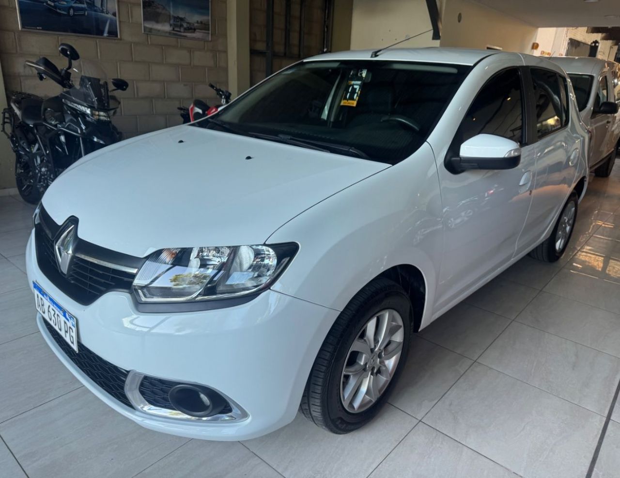 Renault Sandero Usado Financiado en Mendoza, deRuedas