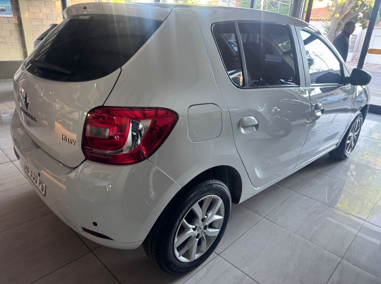 Renault Sandero Usado Financiado en Mendoza, deRuedas