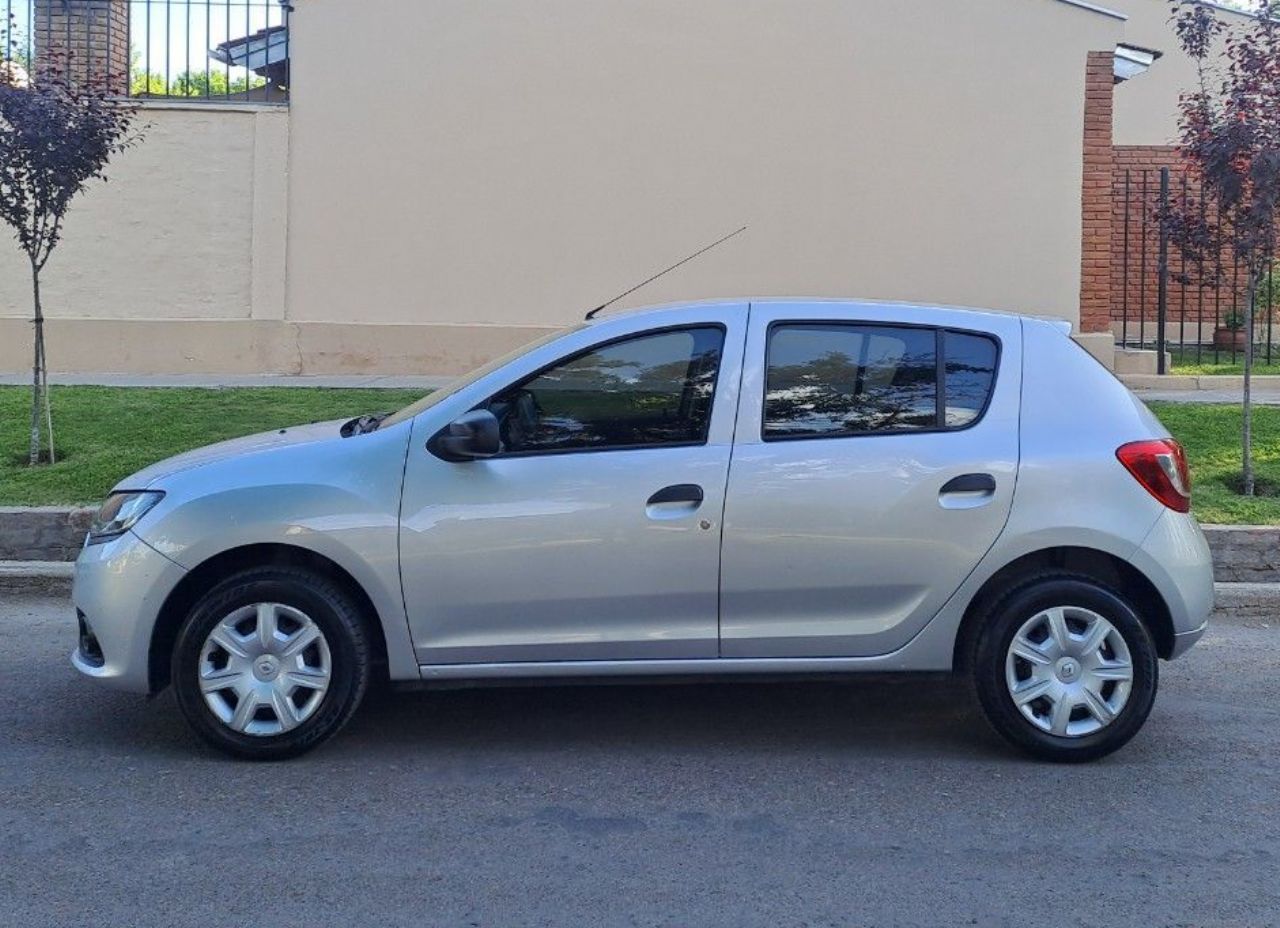 Renault Sandero Usado en Mendoza, deRuedas